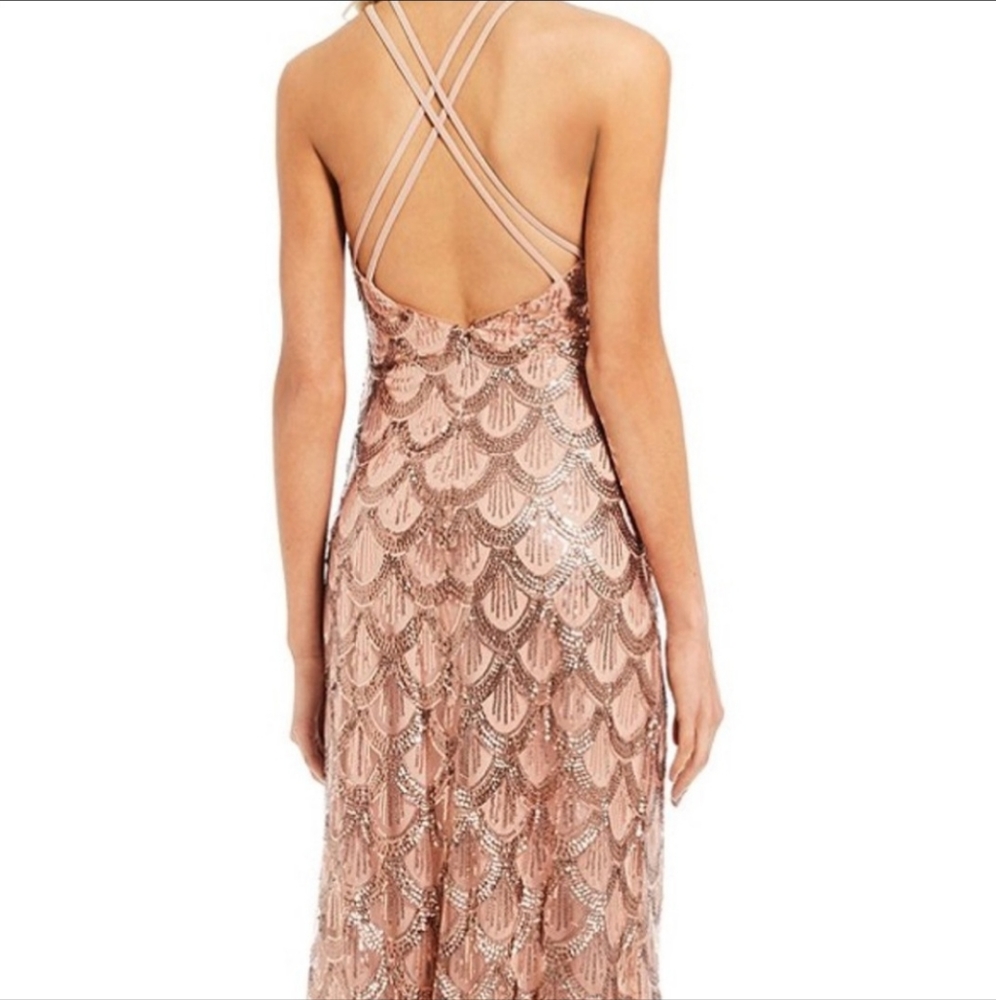 Morgan & Co. rose gold sequin scallop pattern lined sz. 3/4 sleeveless - Picture 2 of 14